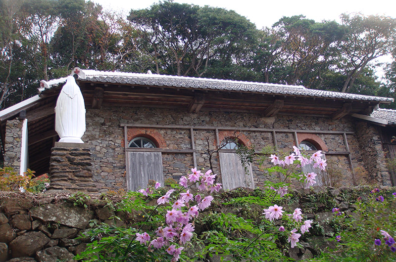 大野教会のド･ロ壁